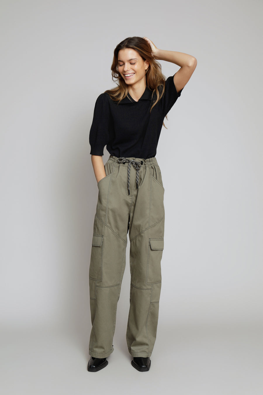 MUNTHE ENTHUSIASTIC PANTS - CARGO HOSE IN FARBE ARMY