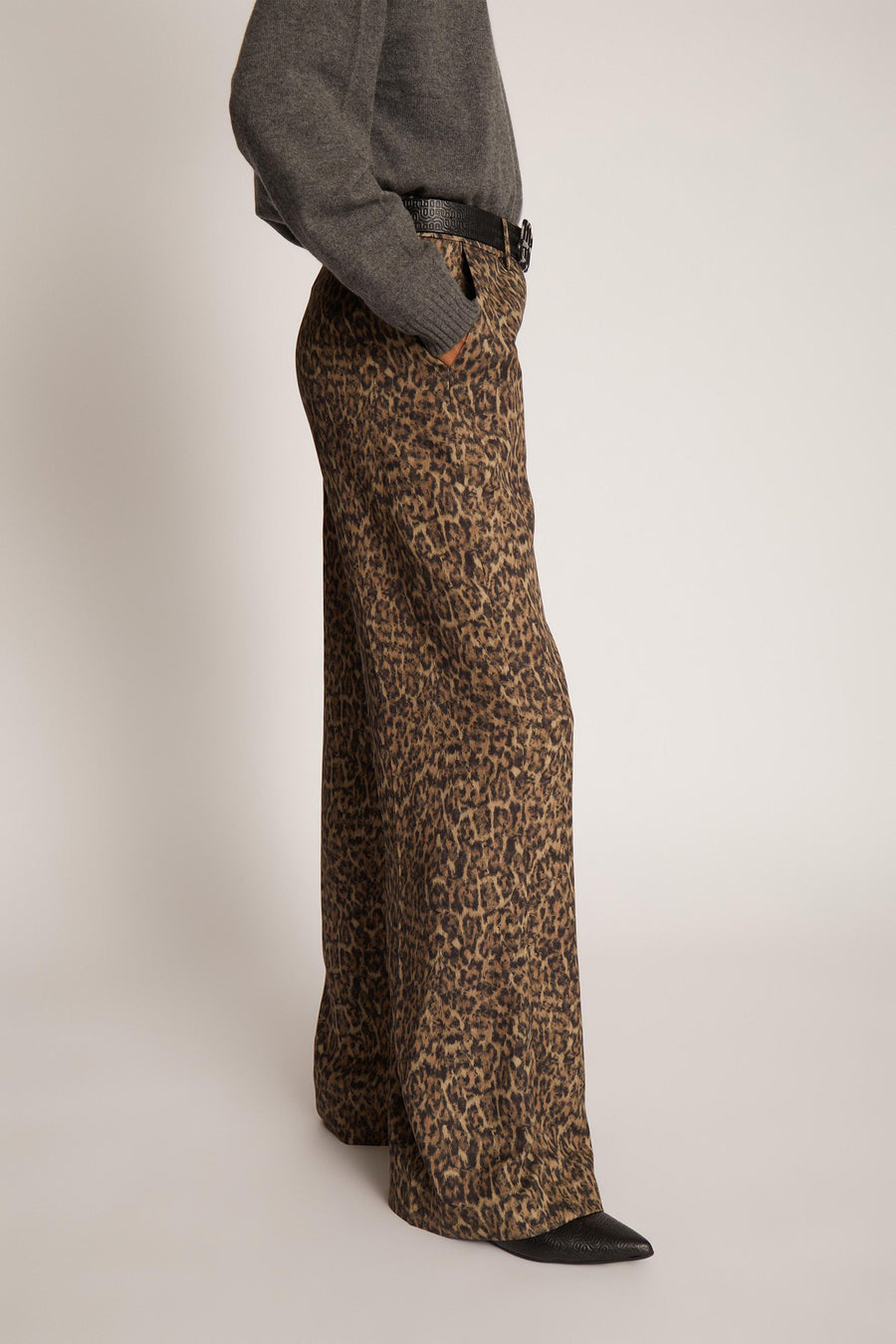 MUNTHE EILEEN LEO PANTS - HOSE AUS TENCEL IN LEO MUSTER