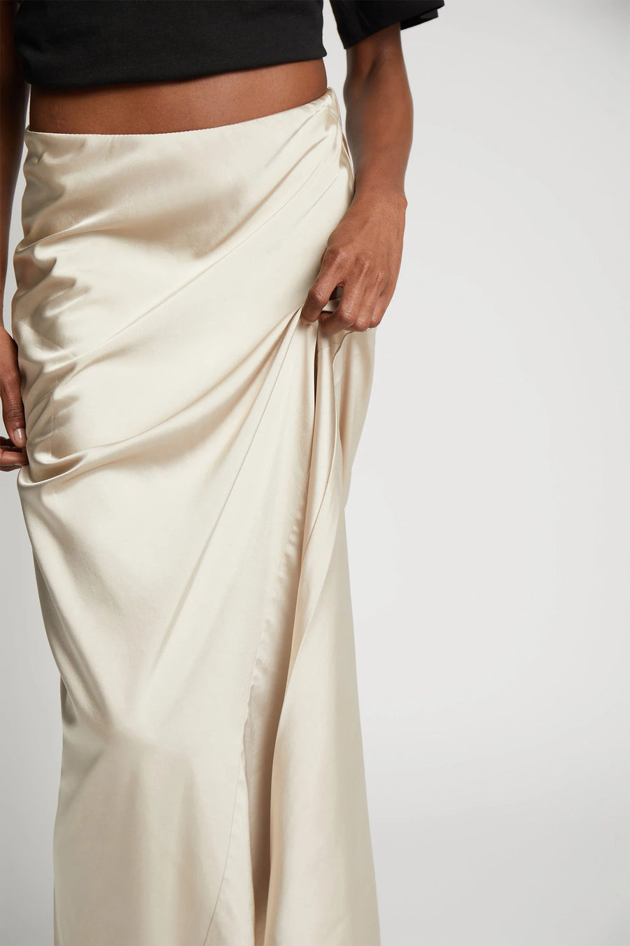 MUNTHE BARDOT SKIRT - SATIN ROCK IN CHAMPAGNE