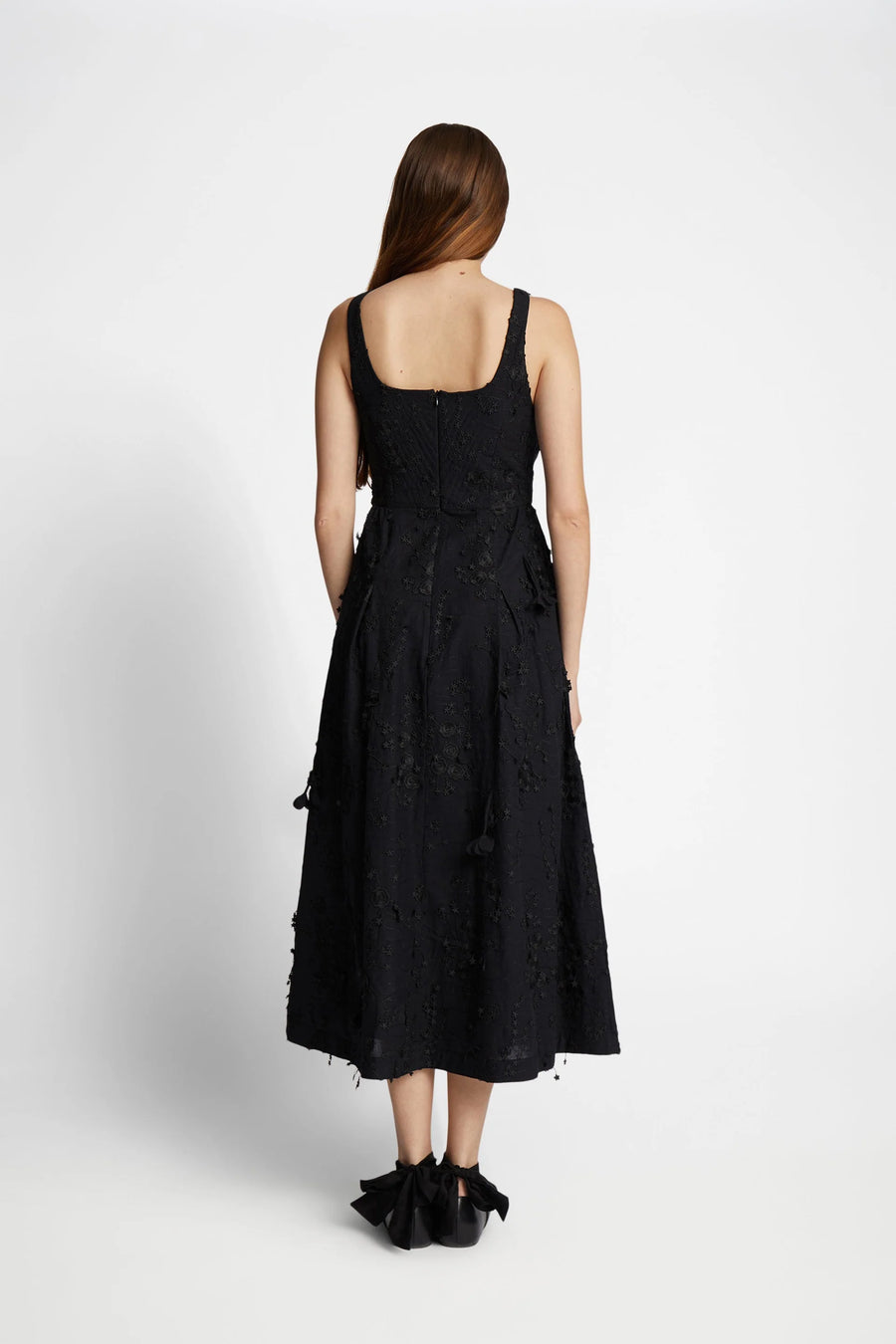 MUNTHE DRESS FRONIA BLACK - KLEID MIT 3D BLUMEN APPLIKATION