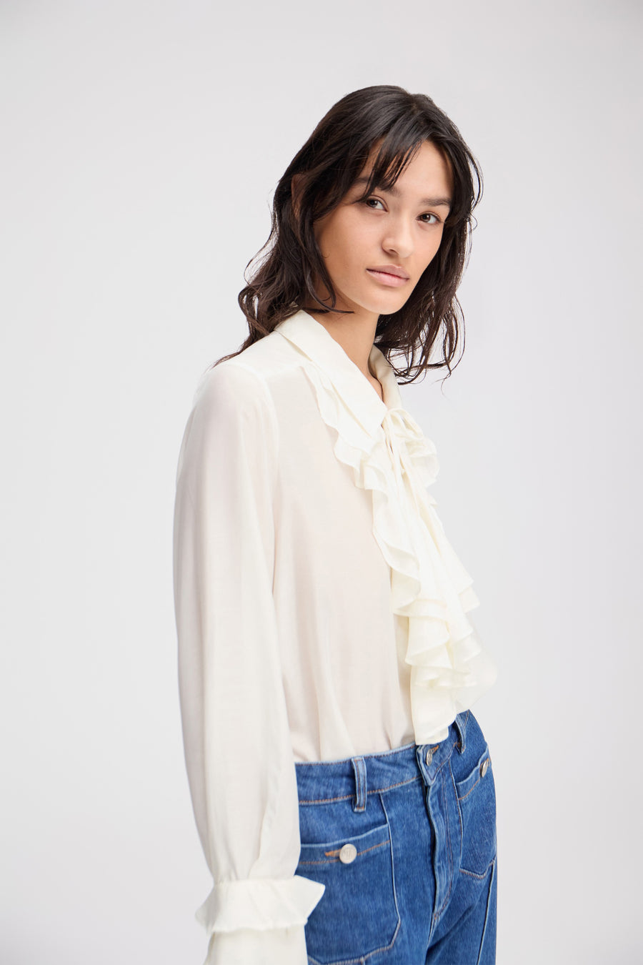 MUNTHE LESIENNA BLOUSE - BLUSE MIT VOLANTS IN YVORY