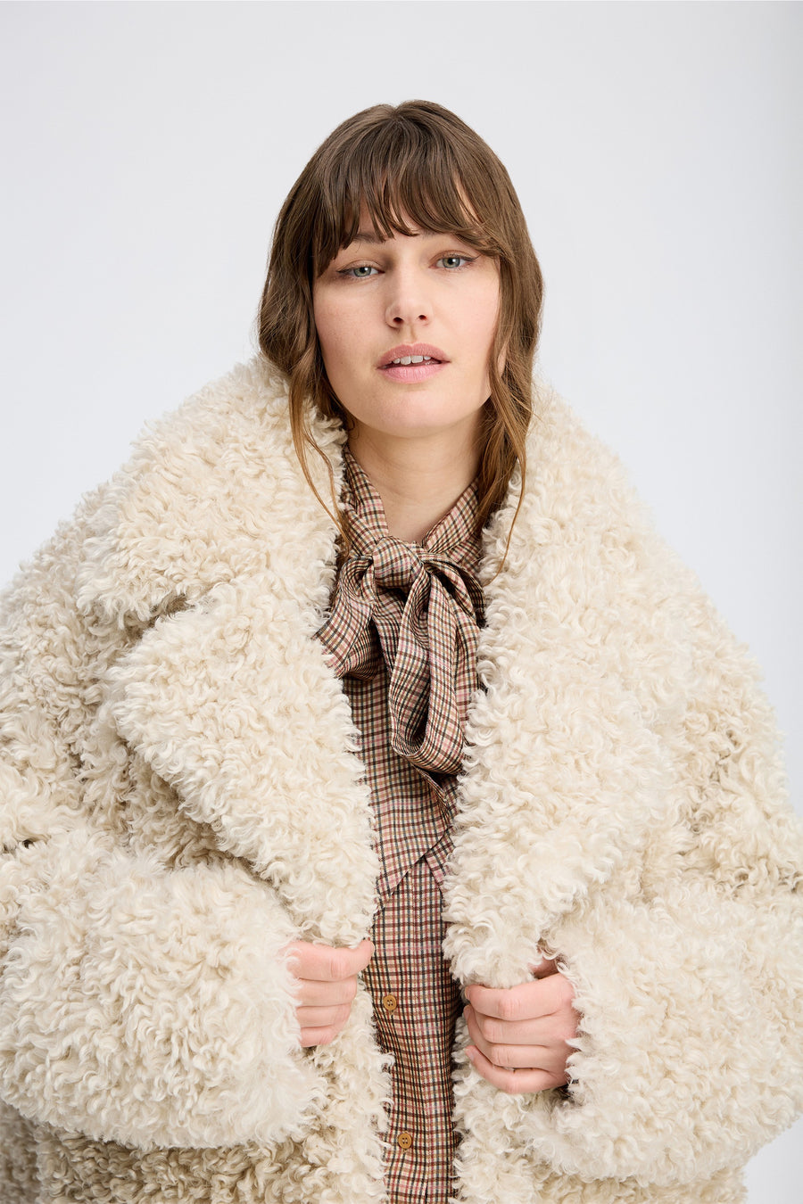 MUNTHE LESTINE TEDDY COAT - KURZE TEDDY-JACKE IN KITT