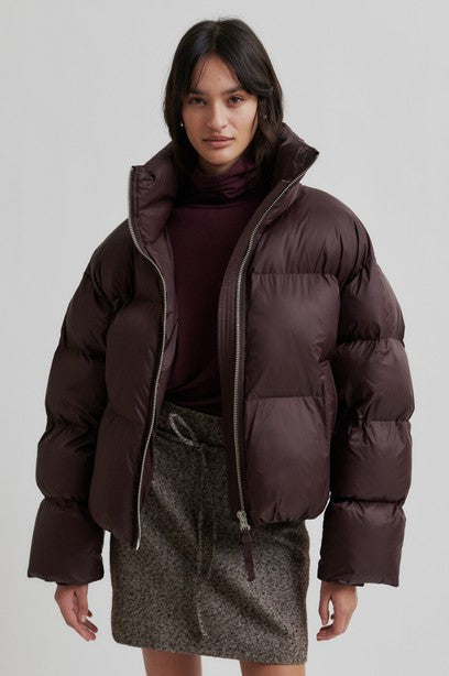 SECOND FEMALE RIYA PUFFER JACKET -  PUFFER JACKE IN CHOCOLATE