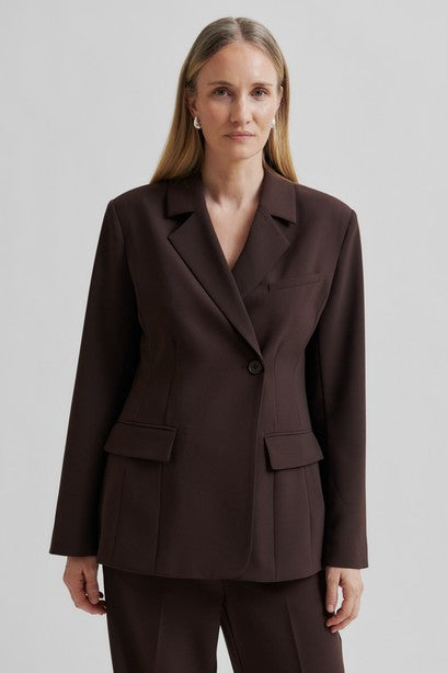 SECOND FEMALE FIQUE FITTED BLAZER - BLAZER IN BRAUN