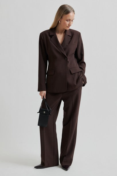 SECOND FEMALE FIQUE FITTED BLAZER - BLAZER IN BRAUN