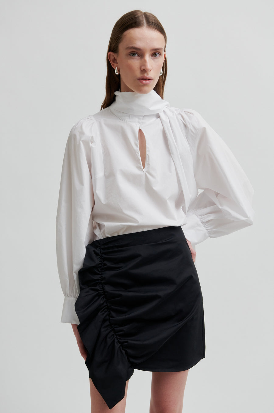 SECOND FEMALE CALICO BLOUSE - BLUSE MIT SCHALKRAGEN