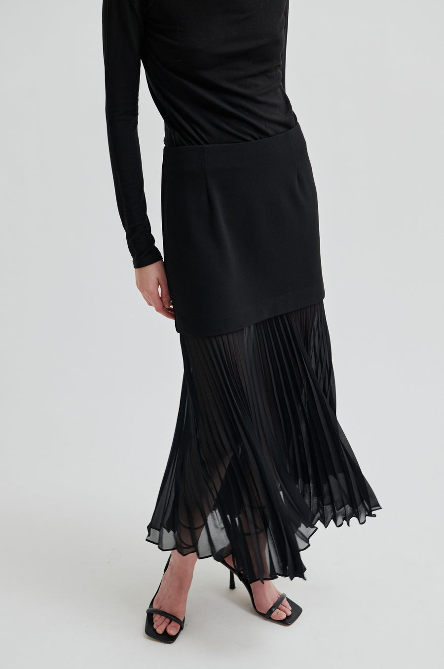 SECOND FEMALE KOA SKIRT - ROCK PLISSEE SCHWARZ