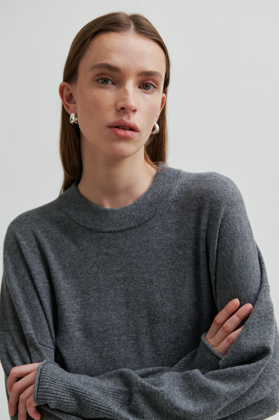 SECOND FEMALE CALM KNIT - STRICK PULLOVER IN GRAU