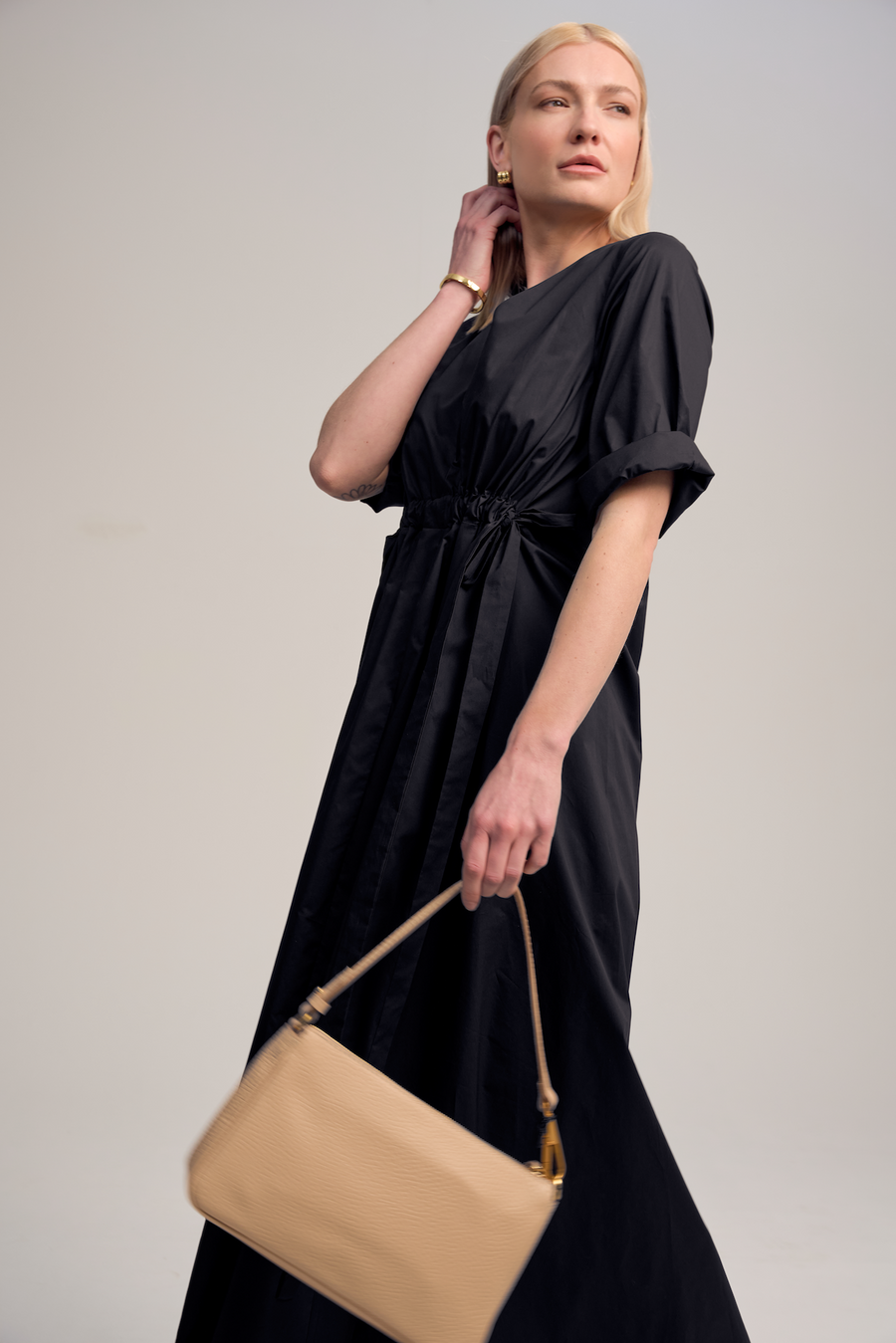 SOLOTRE SUMMER DRESS COTTON - KLEID MIT RAFFUNG SCHWARZ