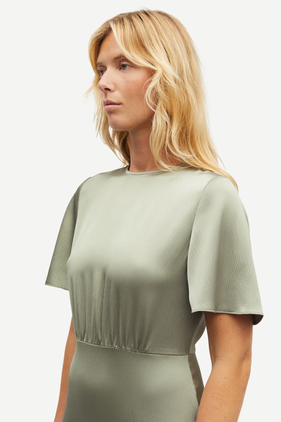 SAMSOE SAMSOE DRESS SALUSINDY - KLEID MIDI SATIN VETIVER