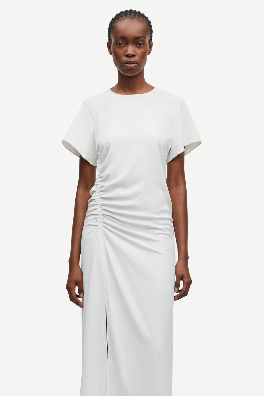SAMSOE SAMSOE SAALBERO DRESS - KLEID IN CREME MIT RAFFUNG